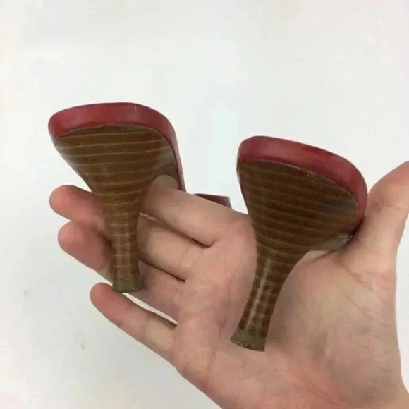 Steve Madden Heels Size 6.5 Kisses Red Leather - Picture 6 of 8